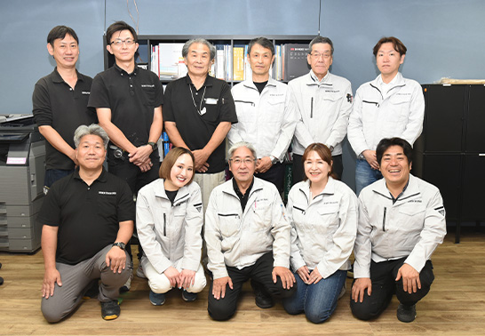 スタッフ集合写真